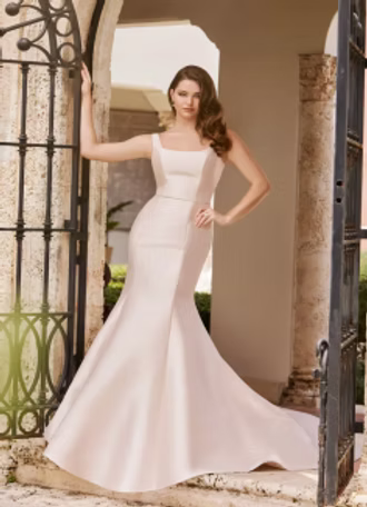 Top Bridal Dress Trends for Winter Weddings